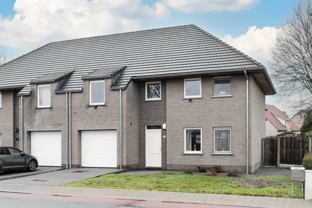 Huis à vendre à Pelt – 1/10