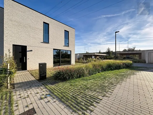 Woning te koop in Sint-Eloois-Vijve – 1/10