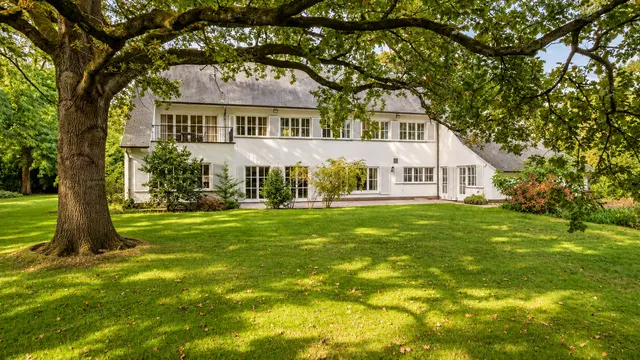 Huis te koop in Brasschaat – 1/10