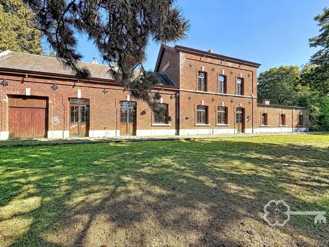 Maison à vendre à Rochefort – 1/10