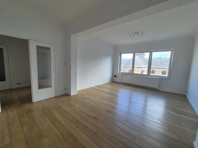 Appartement à louer à Ixelles – 1/7