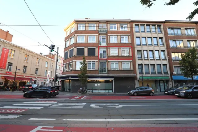 Appartement te koop in Borgerhout – 1/10
