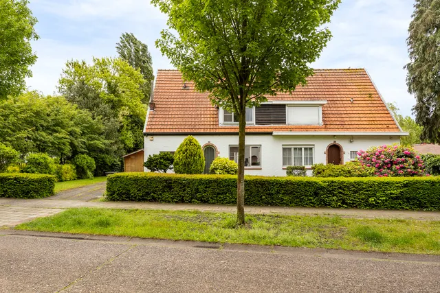 Huis te koop in Brasschaat – 1/10