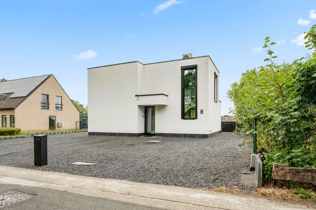 Huis te koop in Putte – 1/10