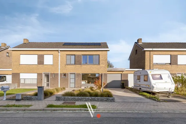 Huis te koop in Izegem – 1/10