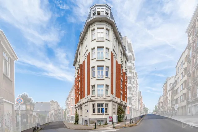 Appartement te koop in Saint-gilles – 1/10