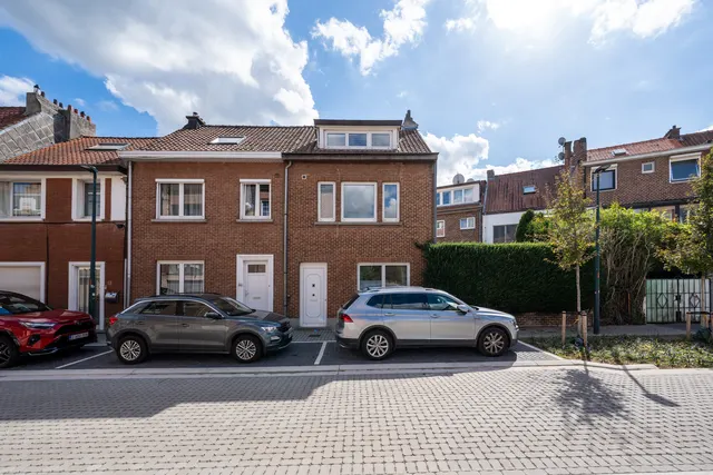 Huis te koop in Kraainem – 1/10