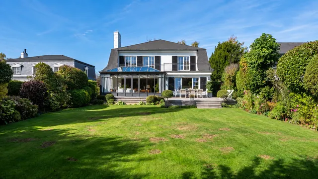Huis te koop in Rhode-Saint-Genese – 1/10
