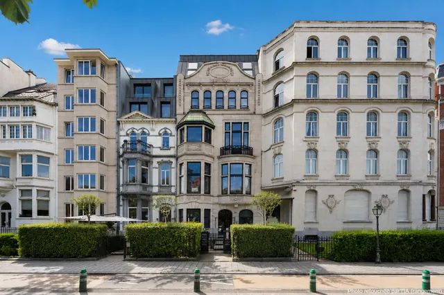 Appartement te koop in Etterbeek – 1/10