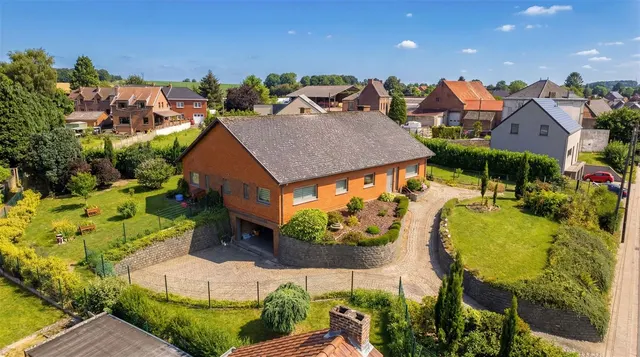 Huis te koop in Boussoit – 1/10