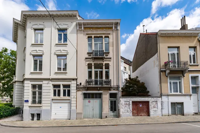 House for sale in Ixelles – 1/10