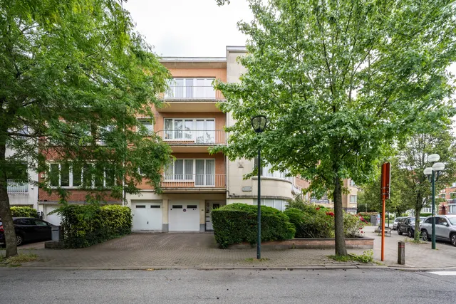Rez-de-chaussée te koop in Woluwe-Saint-Lambert – 1/10