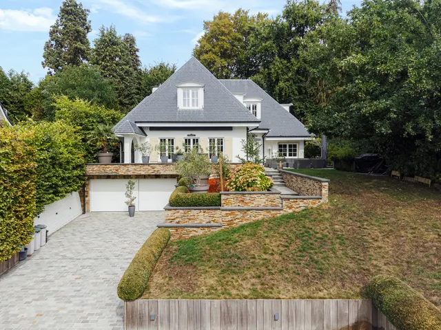 Huis te koop in Kraainem – 1/10