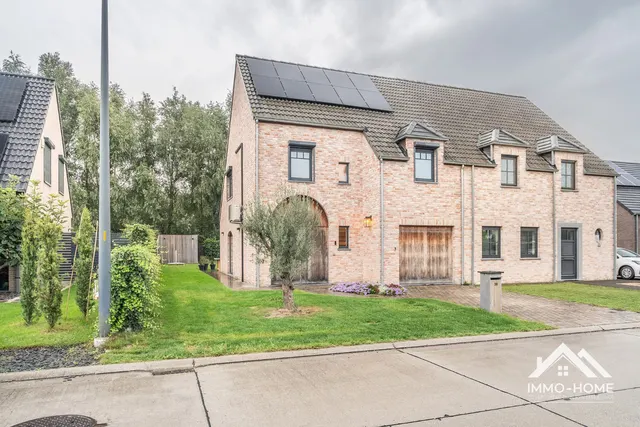 Maison à vendre à Oostakker – 1/10