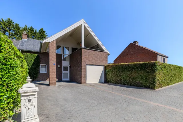 Woning te koop in Rekem – 1/10