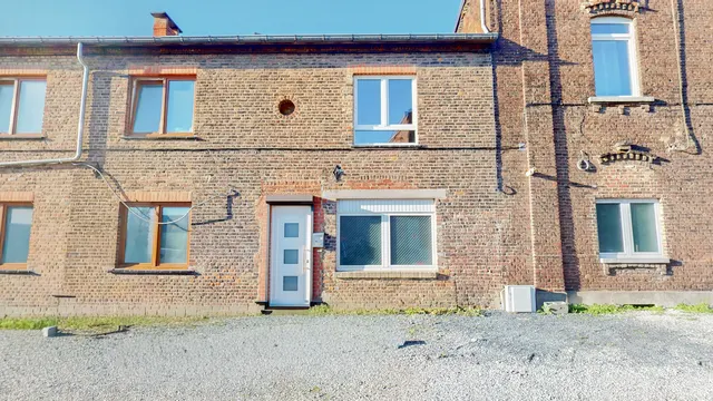 Maison à louer à La Louvière – 1/10