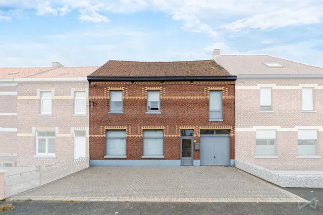 Huis te koop in Leuze-en-Hainaut – 1/10