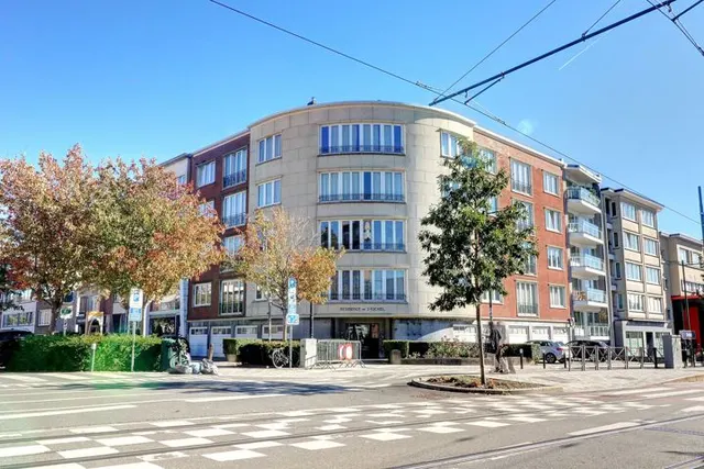 Appartement te huur in Woluwe-Saint-Pierre – 1/10
