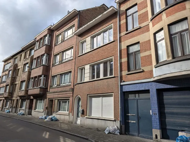Rez-De-Chaussée for rent in Ixelles – 1/10