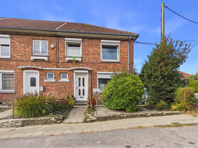 Huis te koop in Courcelles – 1/8