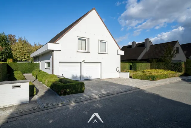 Huis te koop in Kortrijk – 1/10