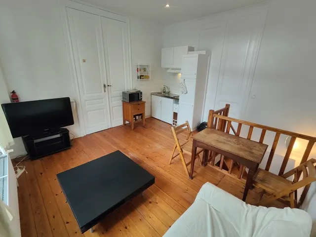 Appartement te huur in Etterbeek – 1/9