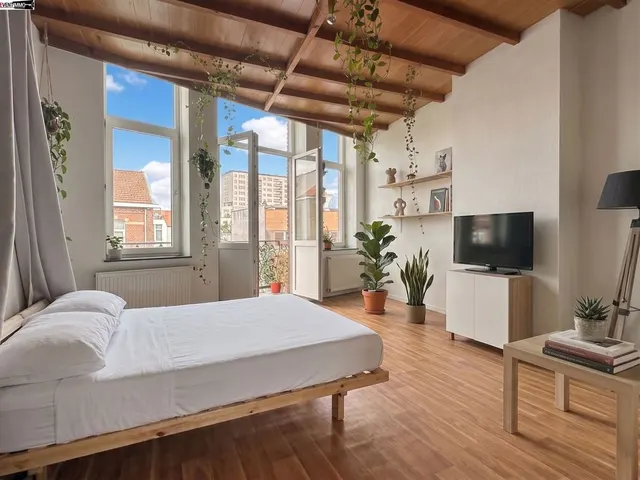 Appartement te koop in Schaerbeek – 1/6