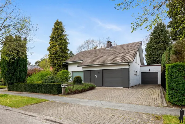 Huis te huur in Brasschaat – 1/10