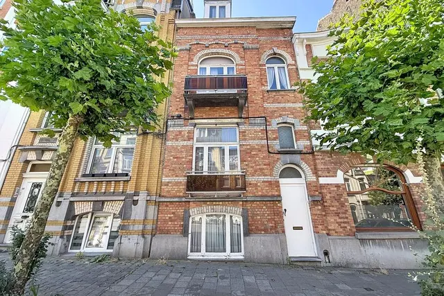 House for sale in Schaerbeek – 1/10
