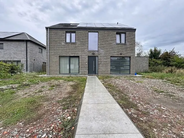 Maison à vendre à Luingne – 1/10