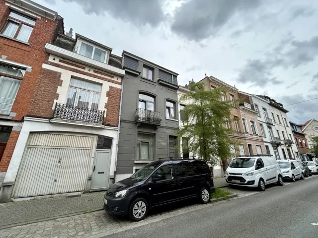 Huis te koop in Molenbeek-Saint-Jean – 1/10