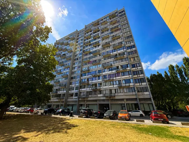 Appartement te koop in Marcinelle – 1/5