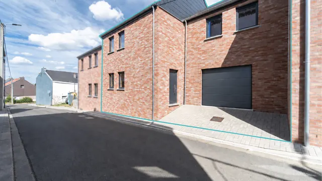 Maison à vendre à Mont-sur-Marchienne – 1/10