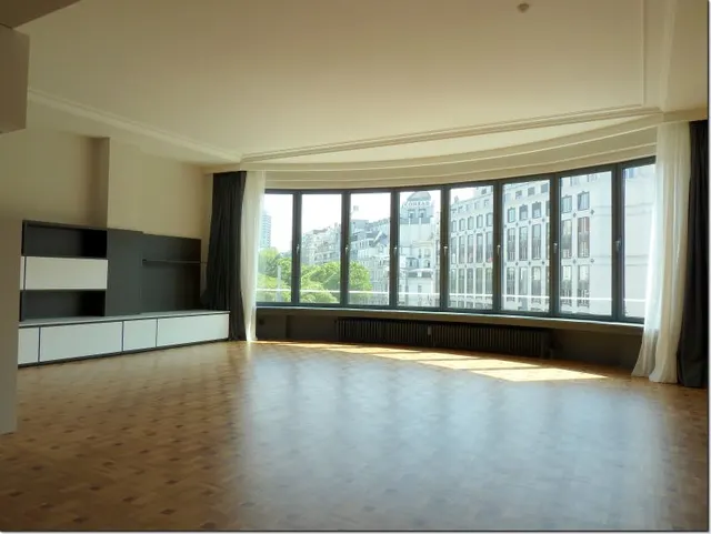 Appartement te huur in Ixelles – 1/10