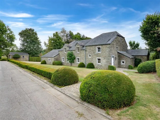 Huis te koop in Libramont-Chevigny – 1/10