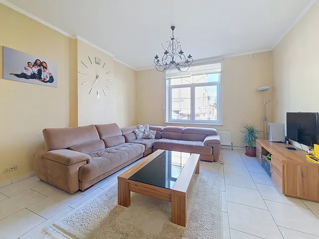 Maison à vendre à Charleroi – 1/10