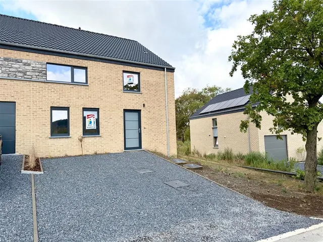 Huis te koop in Houyet – 1/10