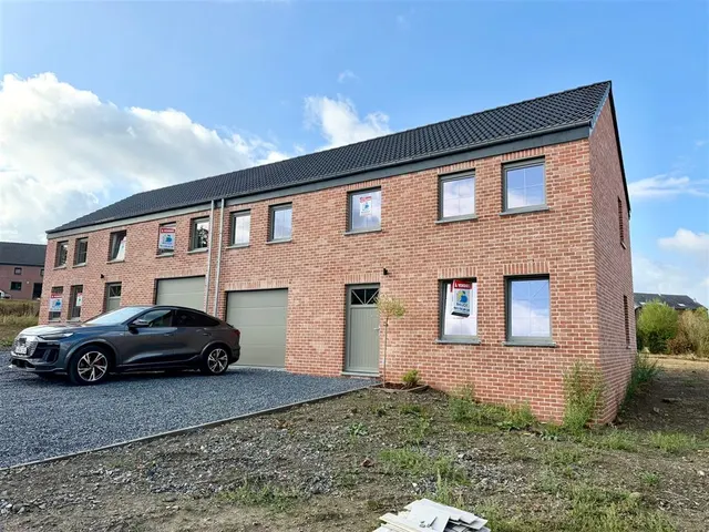 Huis te koop in Houyet – 1/10