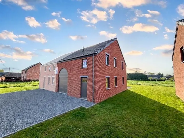 Huis te koop in Jandrain-Jandrenouille – 1/10