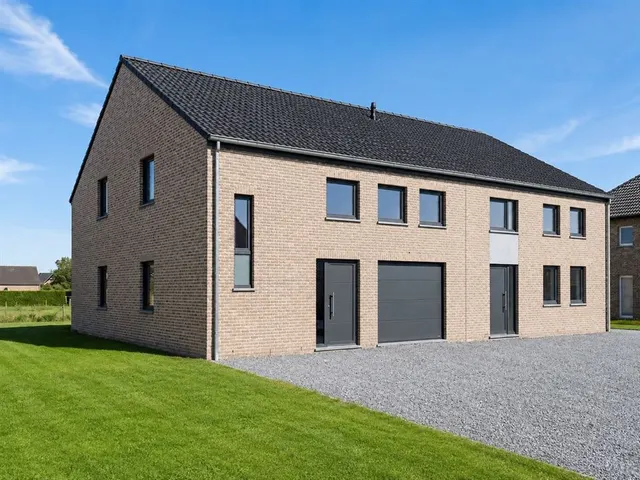 Huis te koop in Crehen – 1/3