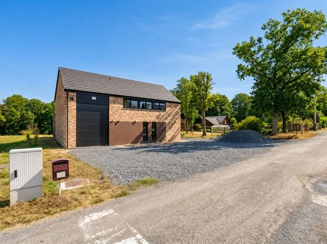 Maison à vendre à Somme-Leuze – 1/10
