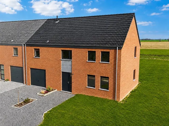 Huis te koop in Meeffe – 1/10