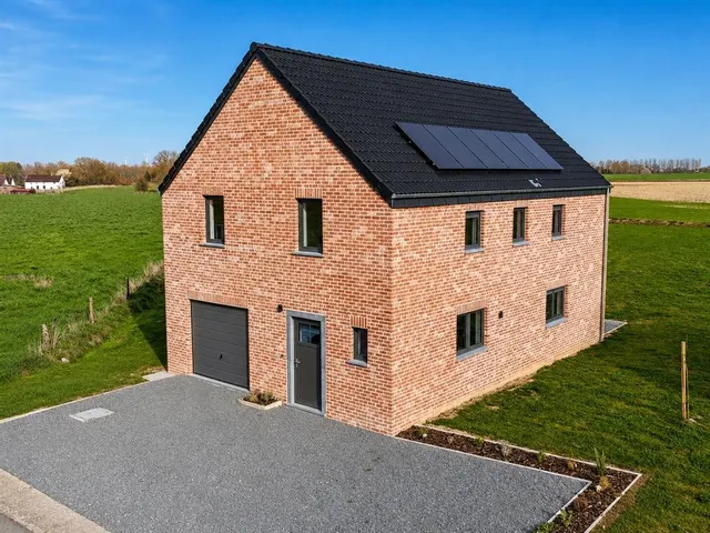 Huis te koop in Meeffe – 1/10