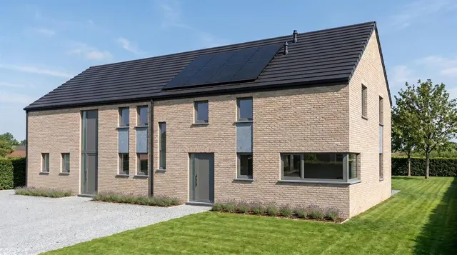 Huis te koop in Haltinne – 1/3
