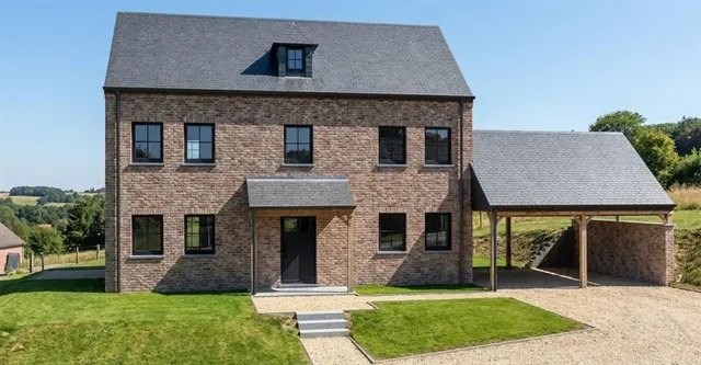 Huis te koop in Biez – 1/3