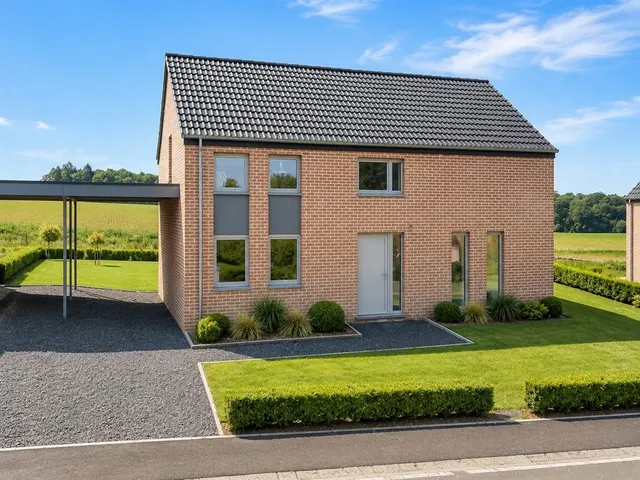 Huis te koop in Ciney – 1/4