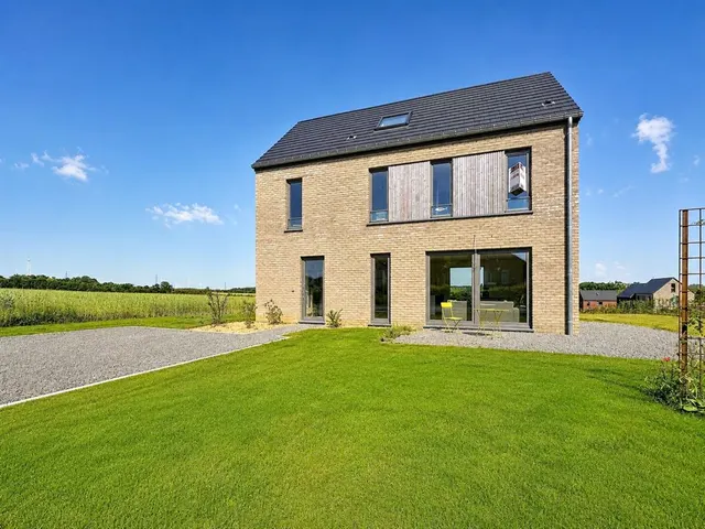 Huis te koop in Namur – 1/10