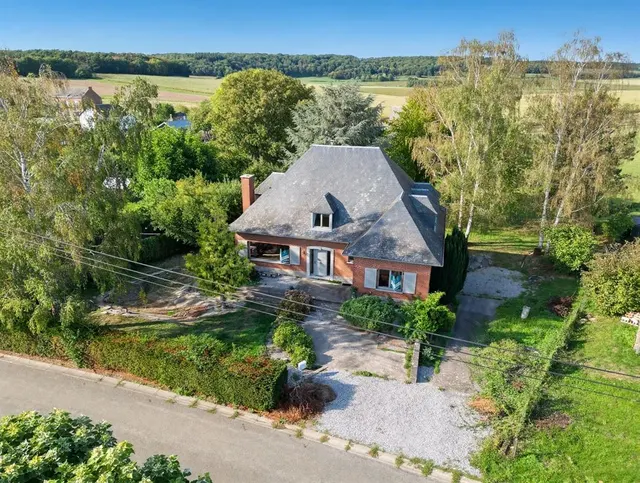 Huis te koop in Floriffoux – 1/10