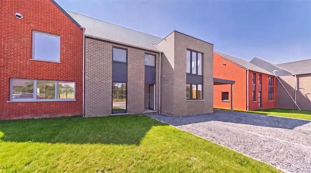 Huis te koop in Fosses-La-Ville – 1/10
