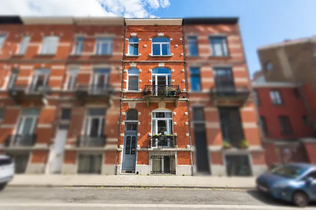 Huis te koop in Etterbeek – 1/10